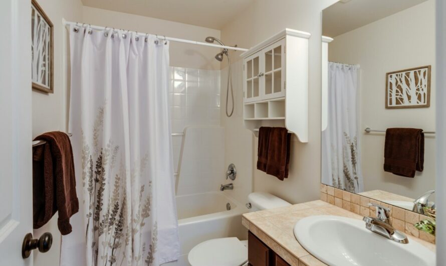 5 conseils pour choisir le rideau de douche adapté à votre salle de bain